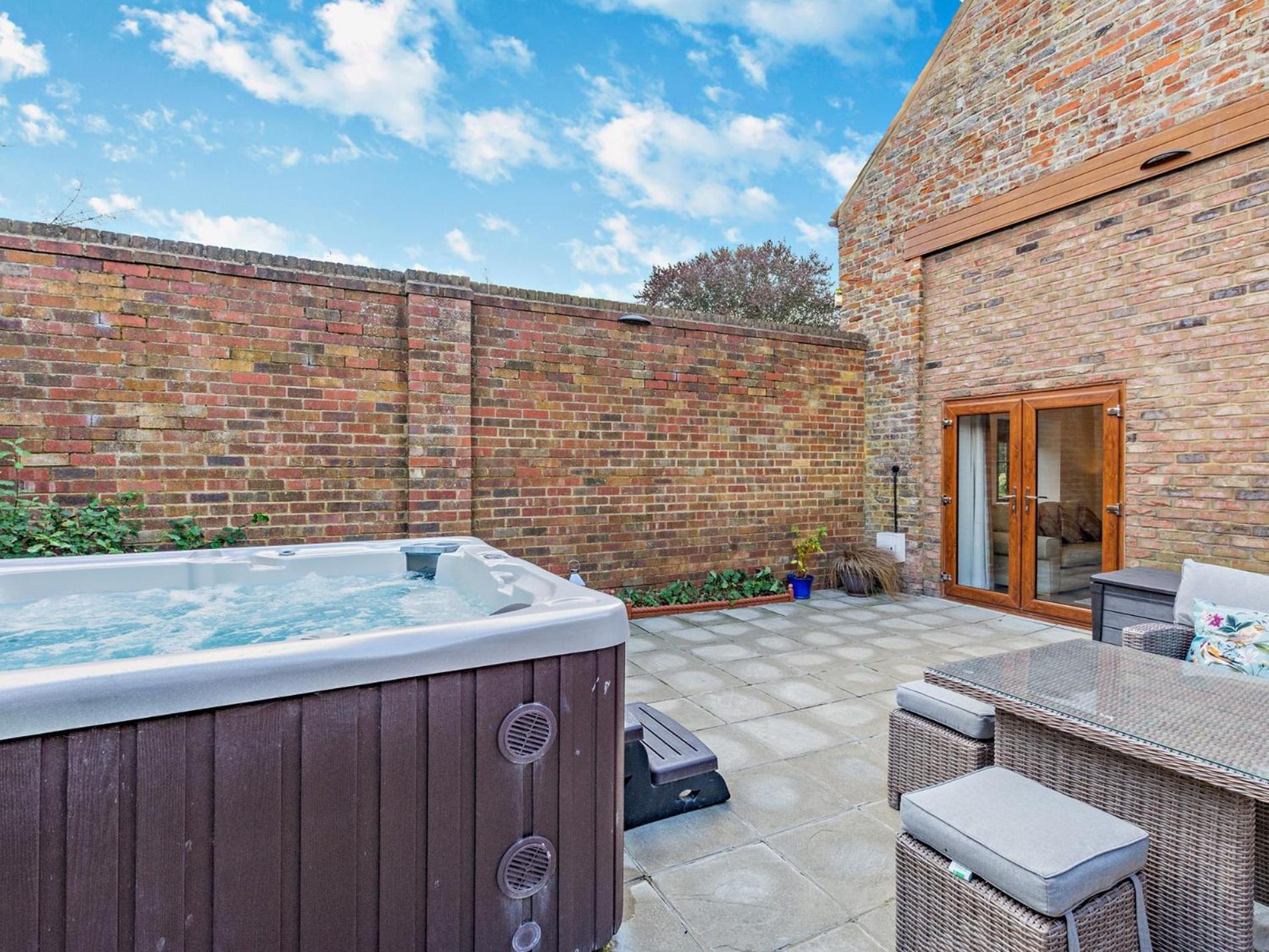 2 Bed In Filey 79280 Villa Wold Newton  Dış mekan fotoğraf